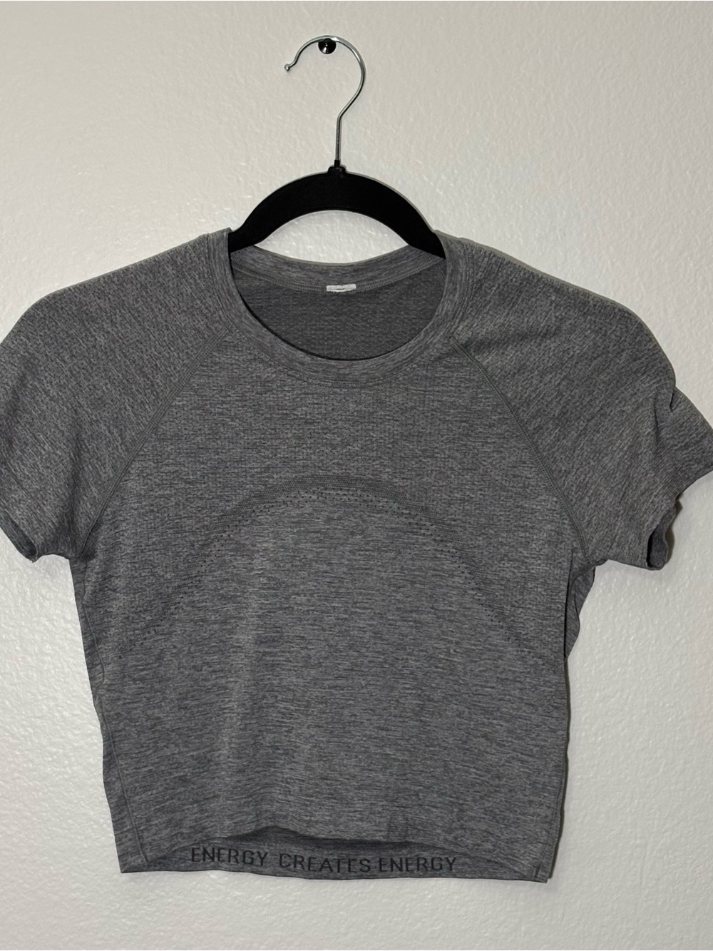 Lululemon Shirt Womens 6 Gray Swiftly Tech Short Sleeve Crop Tee Athletic